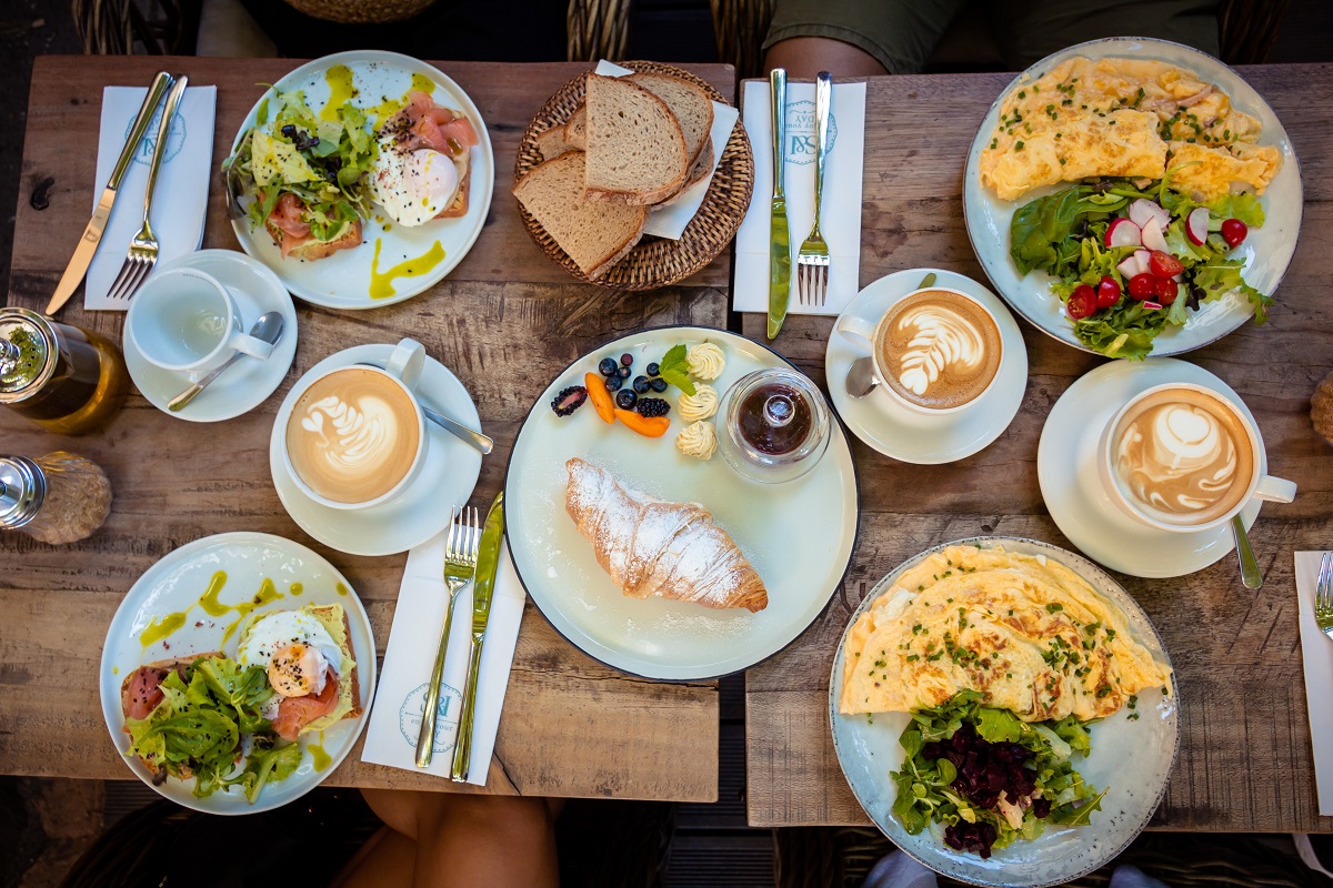 Why is Breakfast Important? 7 Reasons and 6 Breakfast Options for Good Health